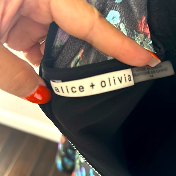 Alice + Olivia Delora Dress Size 14 - Picture 7 of 7